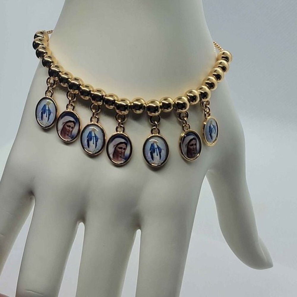last one Brand New Brazilian 18k Gold Filled Virgen Mary Bracelet